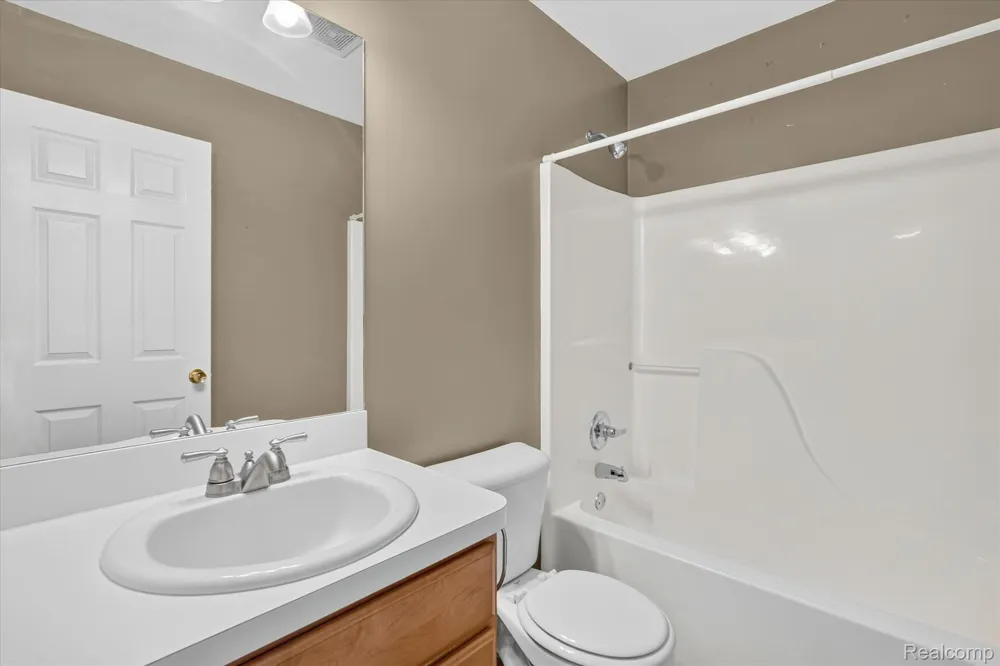 9161 Pine Walk Pass Argentine Township, MI 48451