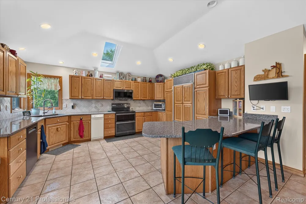 5675 36 Mile Road Bruce Township, MI 48065