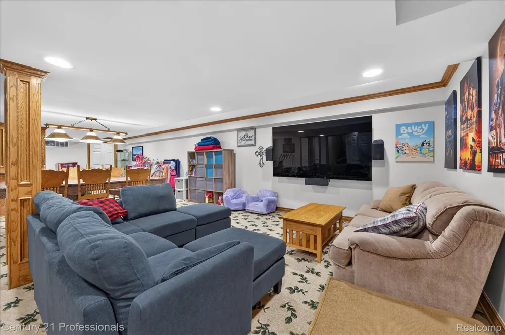 5675 36 Mile Road Bruce Township, MI 48065
