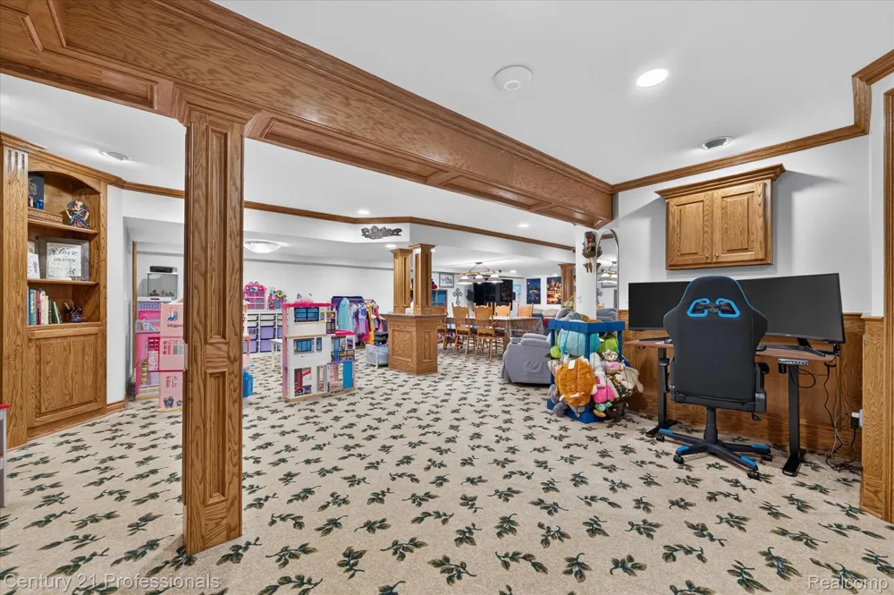 5675 36 Mile Road Bruce Township, MI 48065