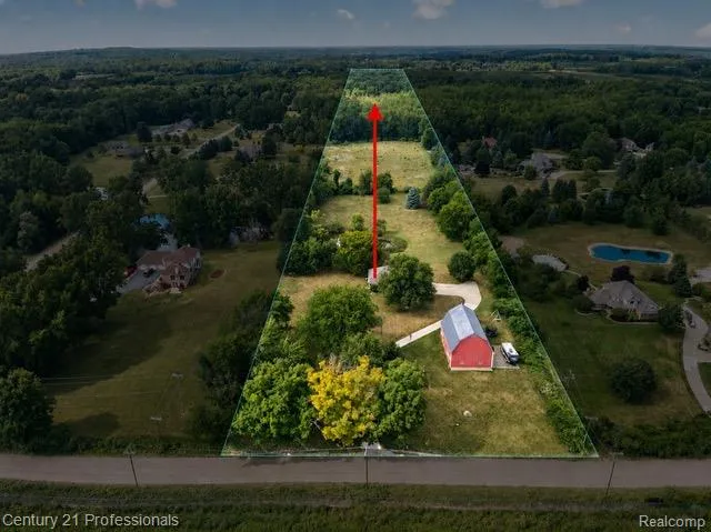 5675 36 Mile Road Bruce Township, MI 48065