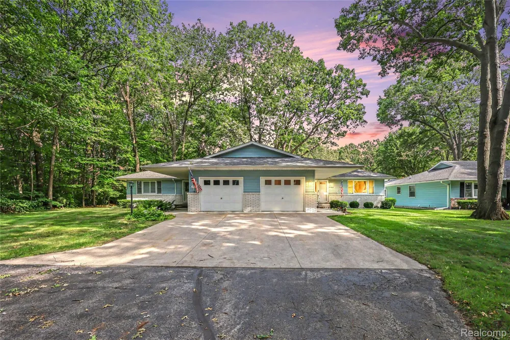 3965 Butternut Court Port Huron City, MI 48060