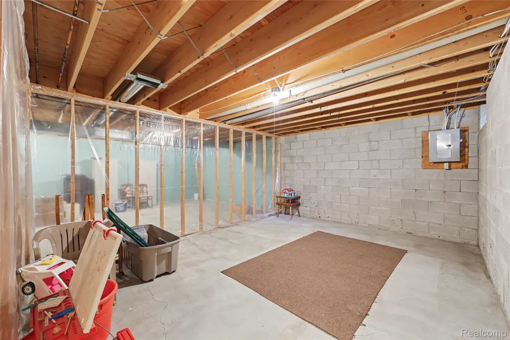 3965 Butternut Court Port Huron City, MI 48060