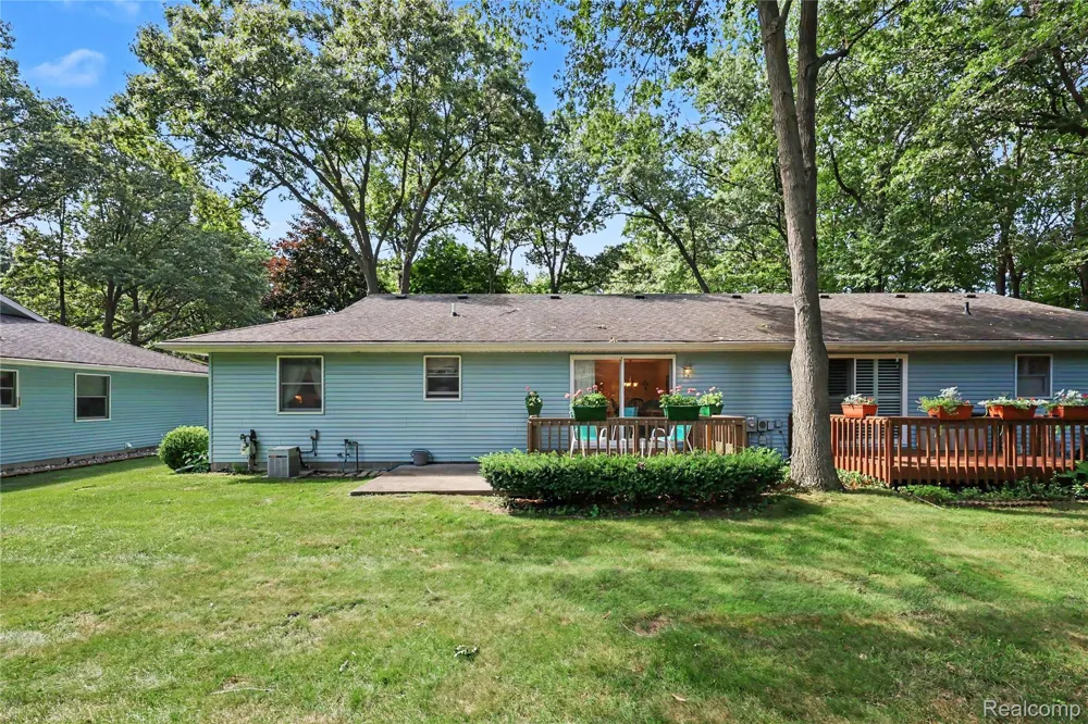 3965 Butternut Court Port Huron City, MI 48060