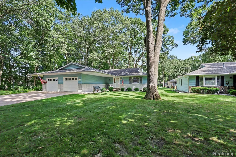 3965 Butternut Court Port Huron City, MI 48060