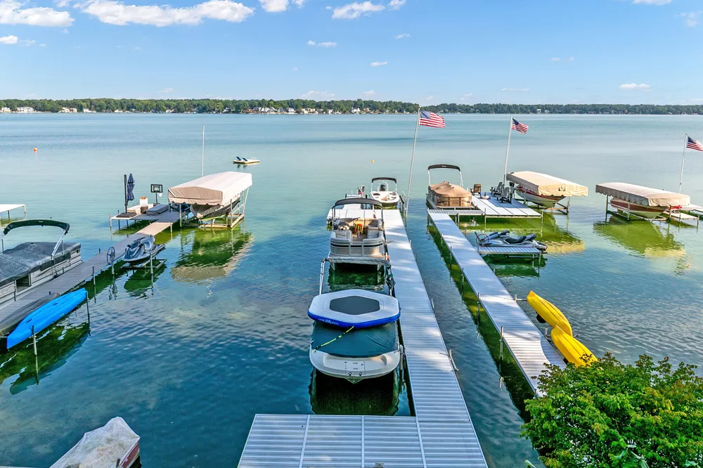 69115 Oakwood Drive White Pigeon Township, MI 49099