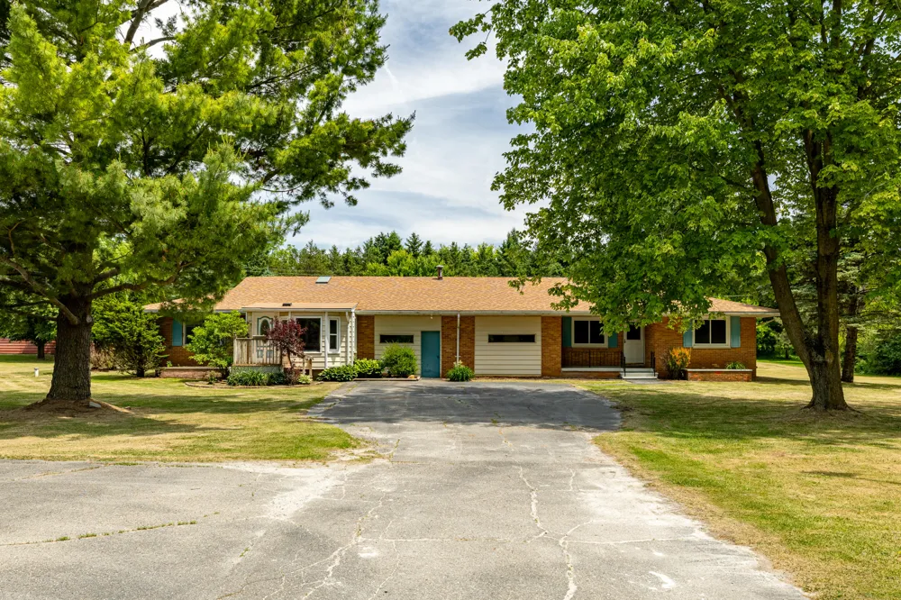 6272 Earhart Road Northfield Township, MI 48105