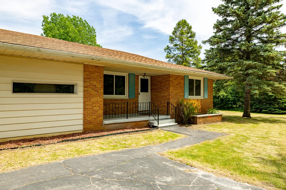 6272 Earhart Road Northfield Township, MI 48105