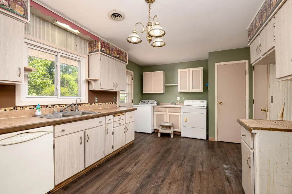 6272 Earhart Road Northfield Township, MI 48105