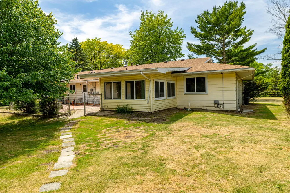 6272 Earhart Road Northfield Township, MI 48105