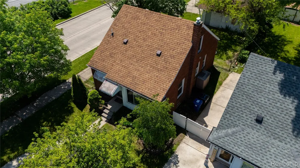12801 Wormer Redford Charter Township, MI 48239