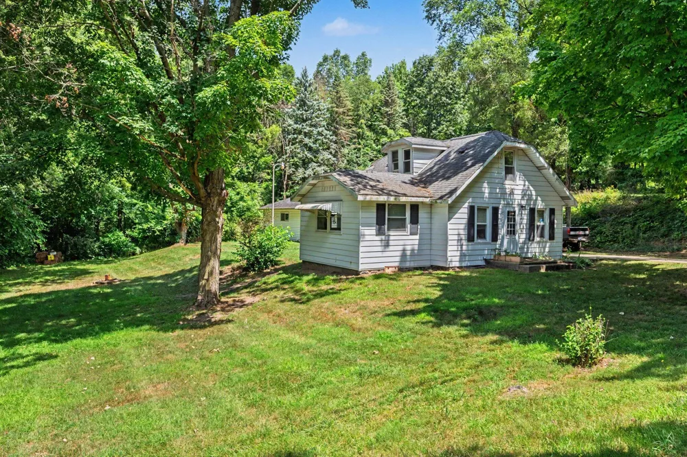 5953 Dawes Avenue Comstock Charter Township, MI 49048
