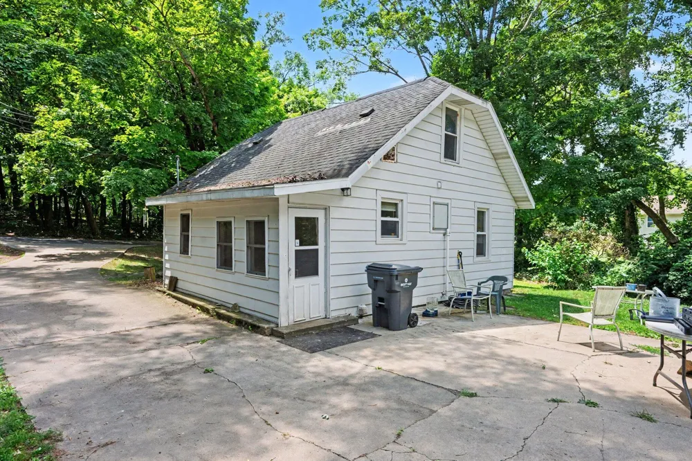 5953 Dawes Avenue Comstock Charter Township, MI 49048