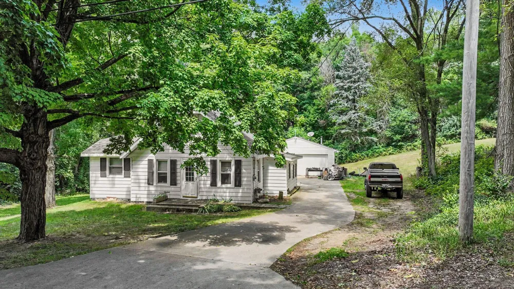 5953 Dawes Avenue Comstock Charter Township, MI 49048