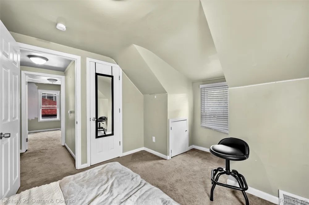 6521 Berwyn Street Dearborn Heights City, MI 48127
