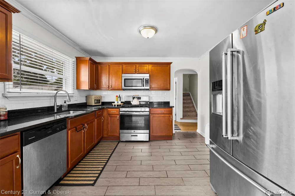6521 Berwyn Street Dearborn Heights City, MI 48127