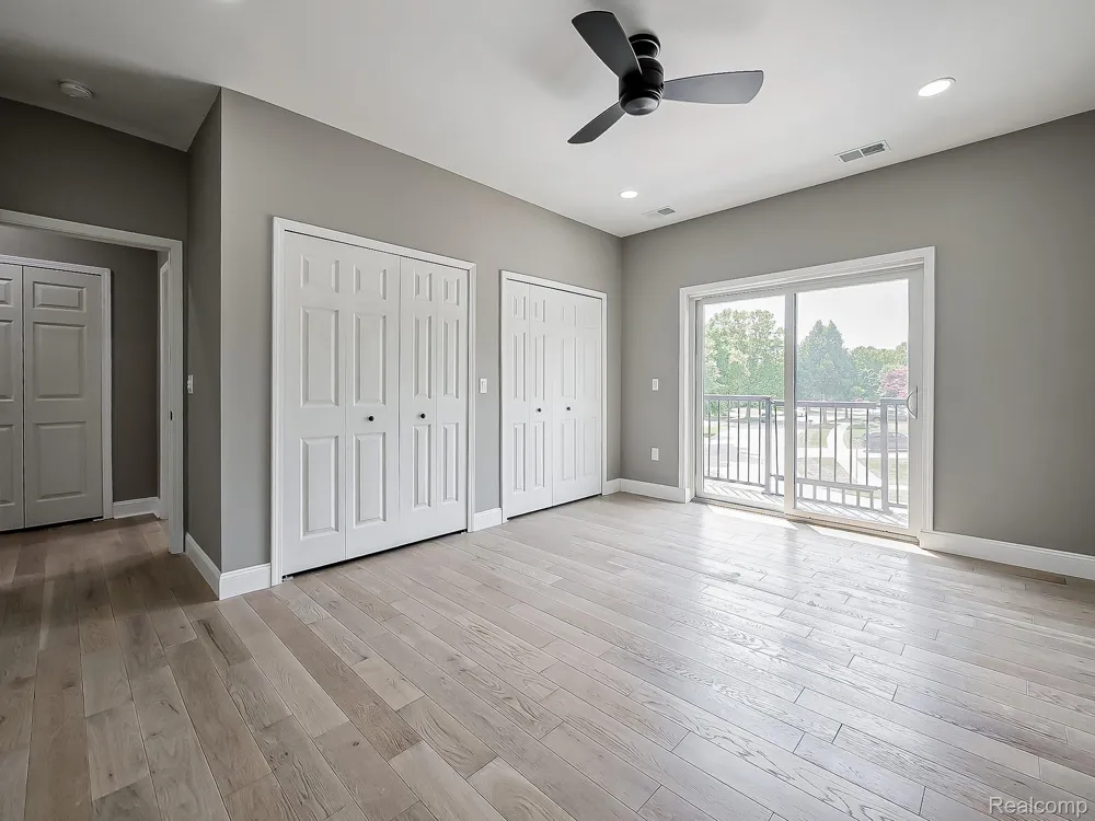 1683 Delta Drive Troy City, MI 48085
