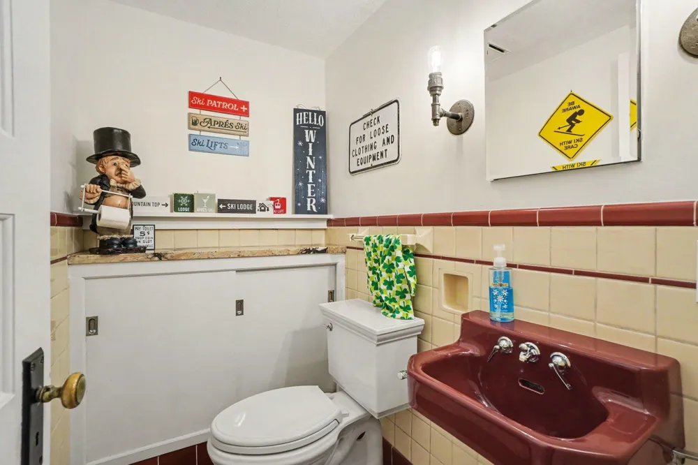 610 Ray Street North Muskegon City, MI 49445