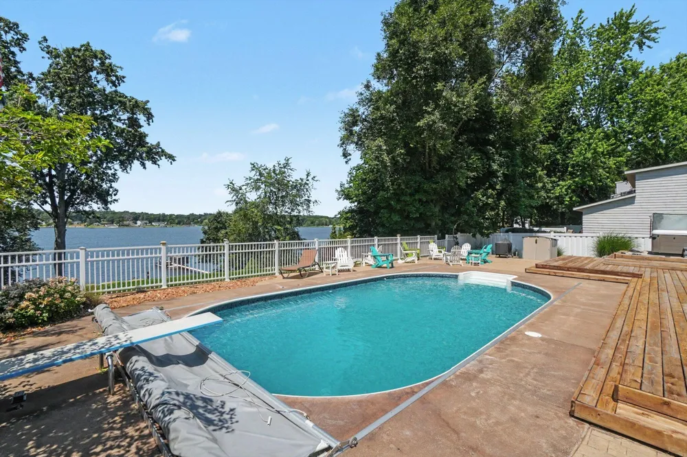 610 Ray Street North Muskegon City, MI 49445