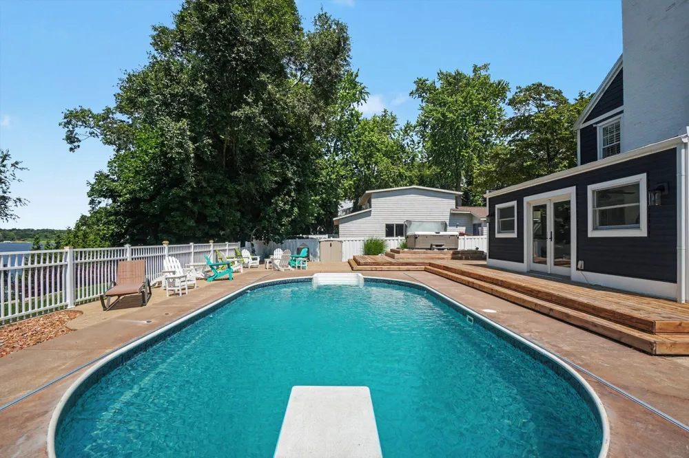 610 Ray Street North Muskegon City, MI 49445