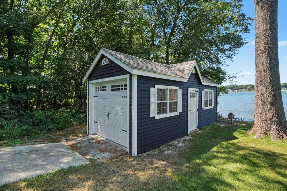 610 Ray Street North Muskegon City, MI 49445