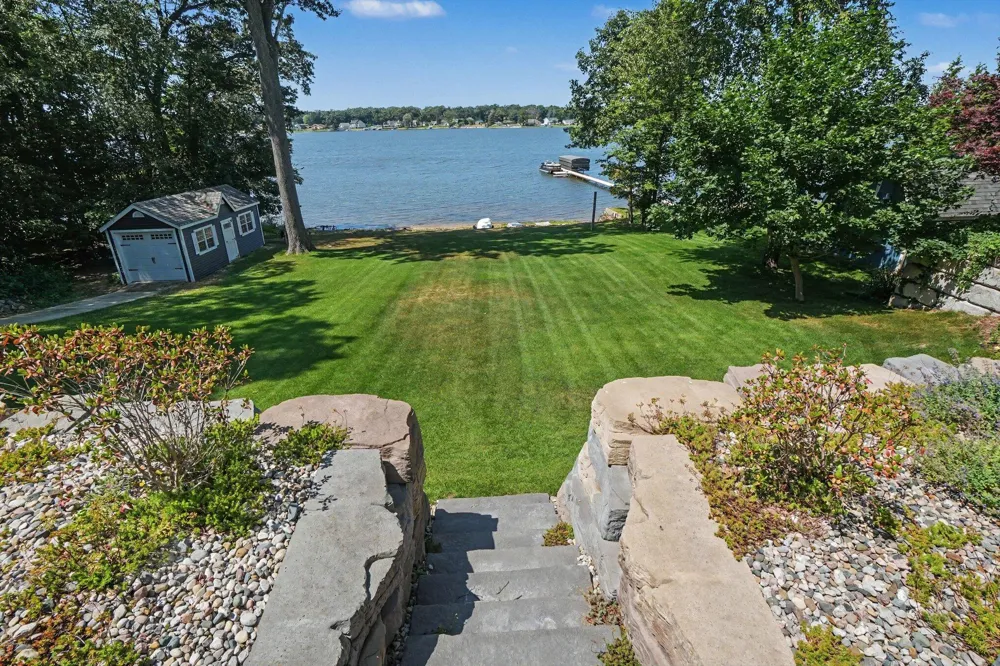 610 Ray Street North Muskegon City, MI 49445