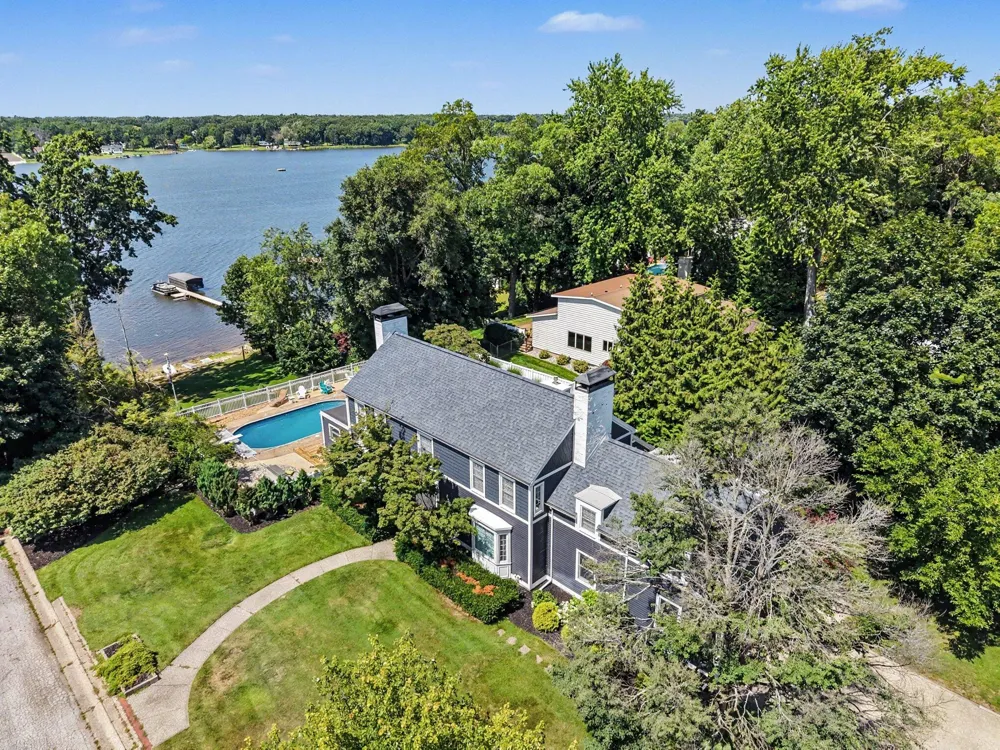 610 Ray Street North Muskegon City, MI 49445