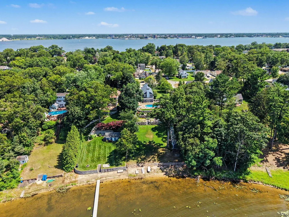 610 Ray Street North Muskegon City, MI 49445