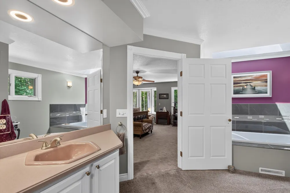 5025 Firethorne Drive Blackman Charter Township, MI 49201