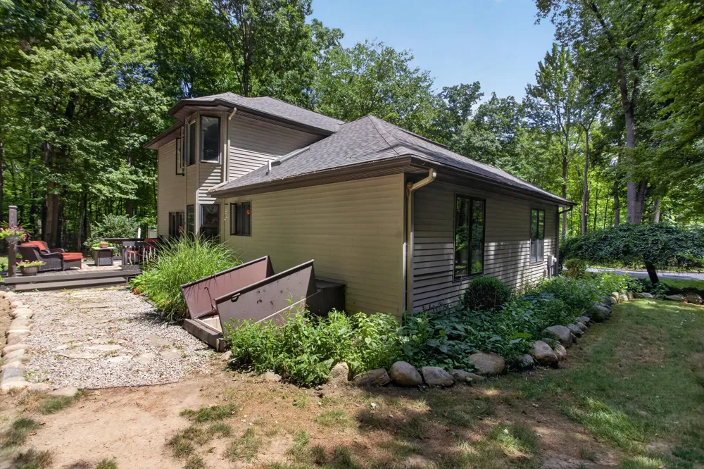 5025 Firethorne Drive Blackman Charter Township, MI 49201