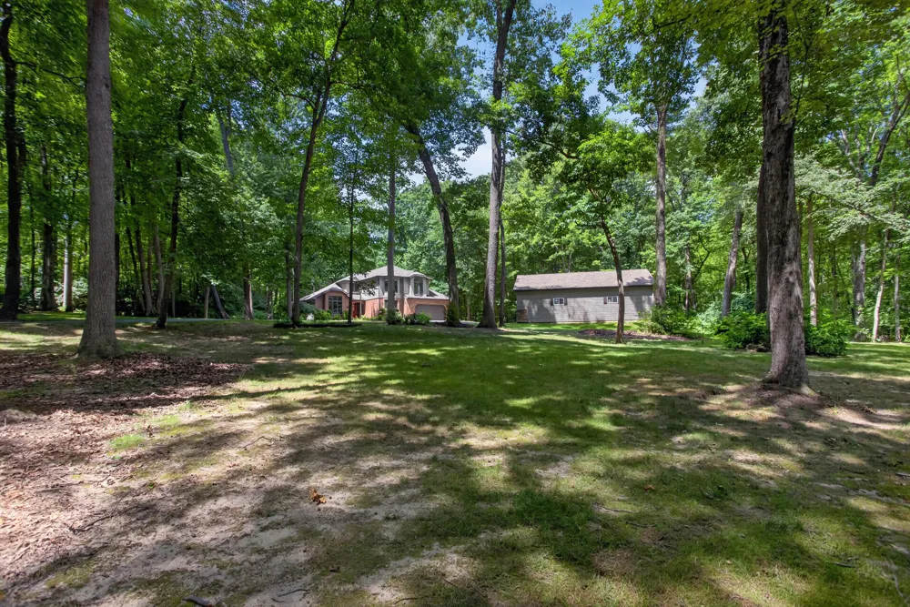 5025 Firethorne Drive Blackman Charter Township, MI 49201
