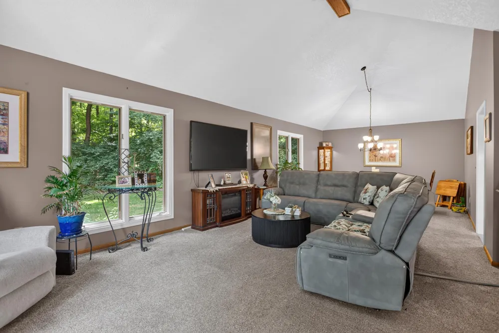 5025 Firethorne Drive Blackman Charter Township, MI 49201