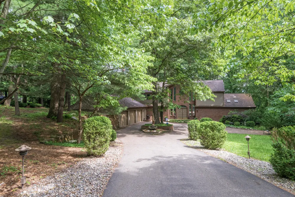 7129 Lakeridge Place Texas Charter Township, MI 49009