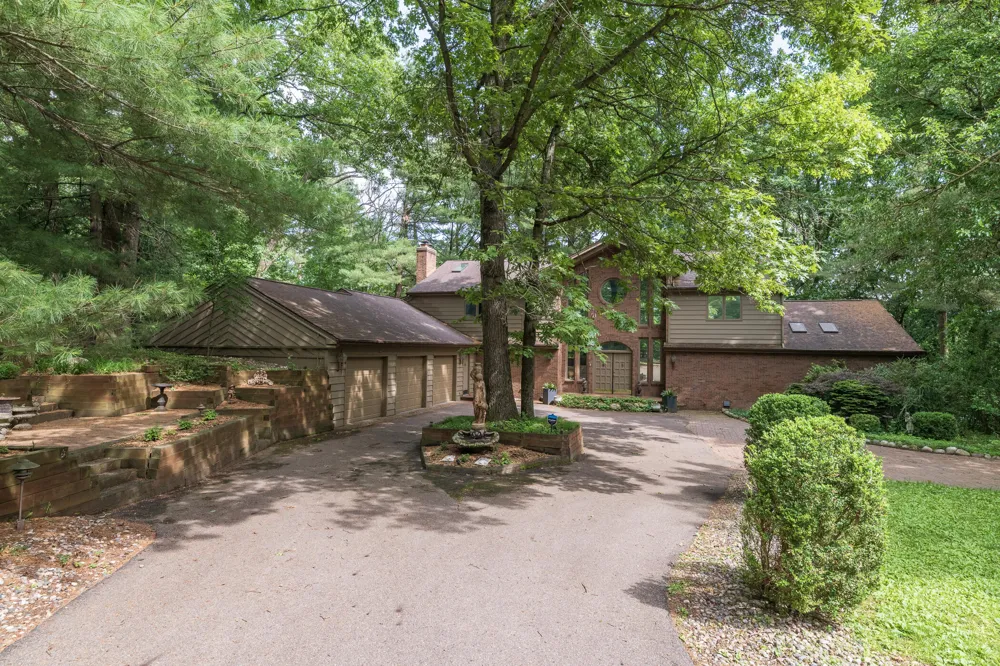 7129 Lakeridge Place Texas Charter Township, MI 49009