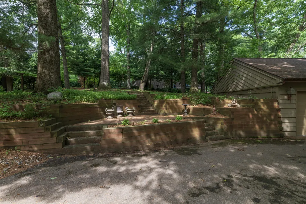 7129 Lakeridge Place Texas Charter Township, MI 49009