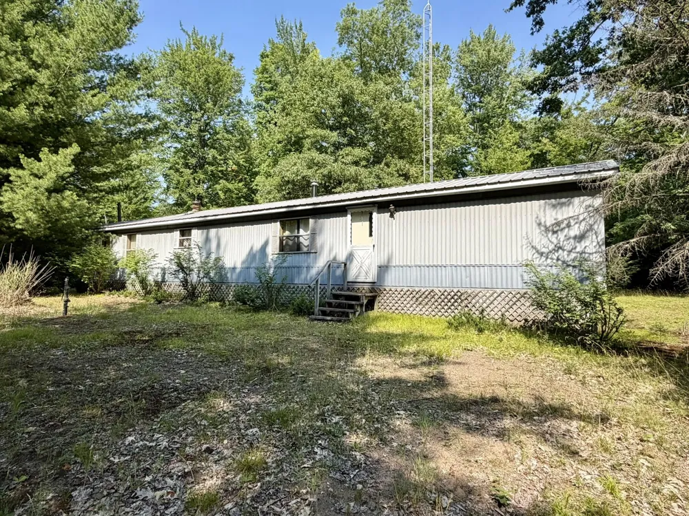 4085 Leckrone Road Brethren, MI 49619