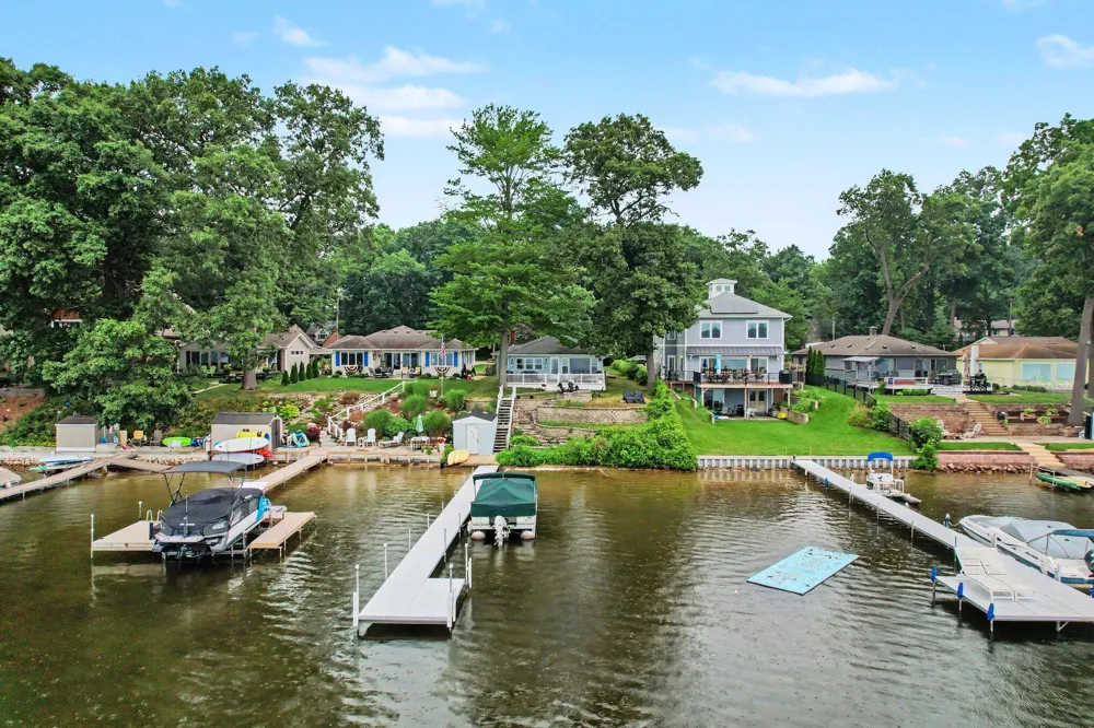 1028 Forest Drive Portage, MI 49002