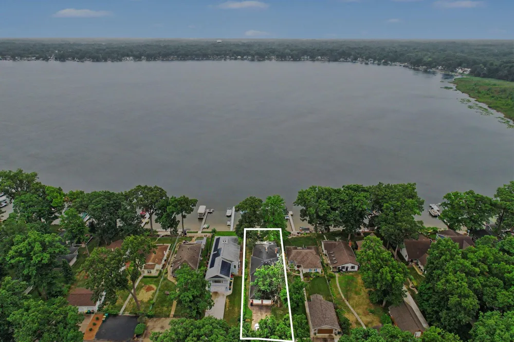 1028 Forest Drive Portage, MI 49002