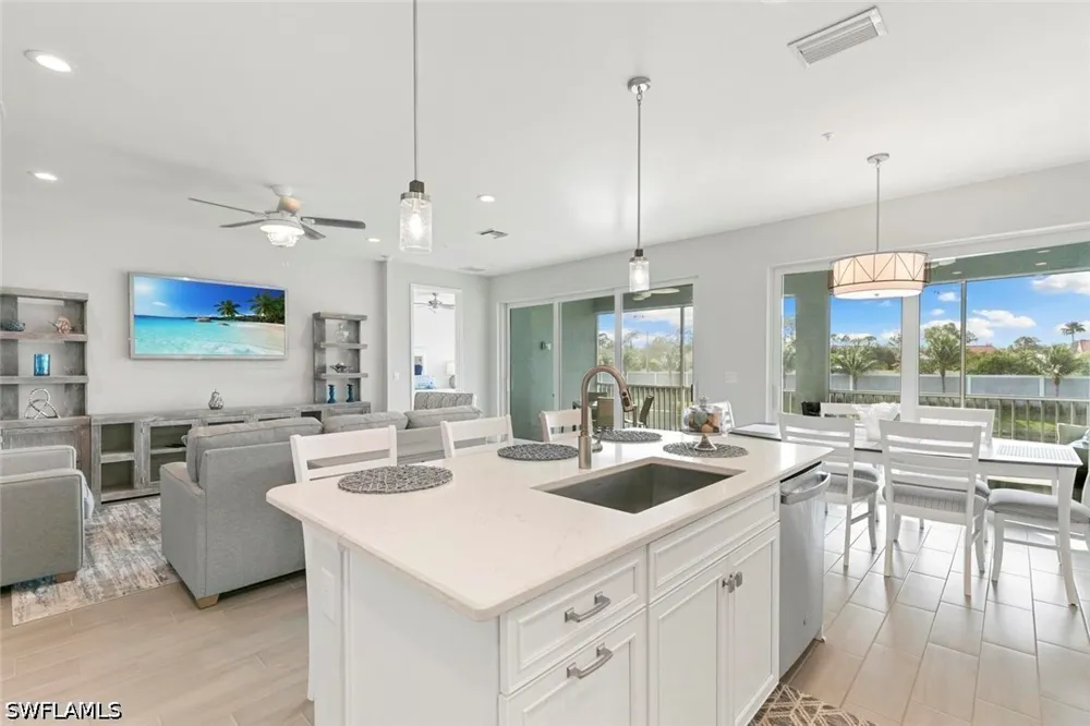 Seychelles Drive #507 Naples, FL 34112