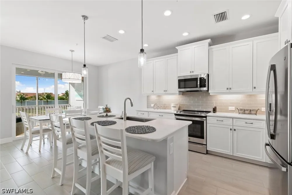 Seychelles Drive #507 Naples, FL 34112
