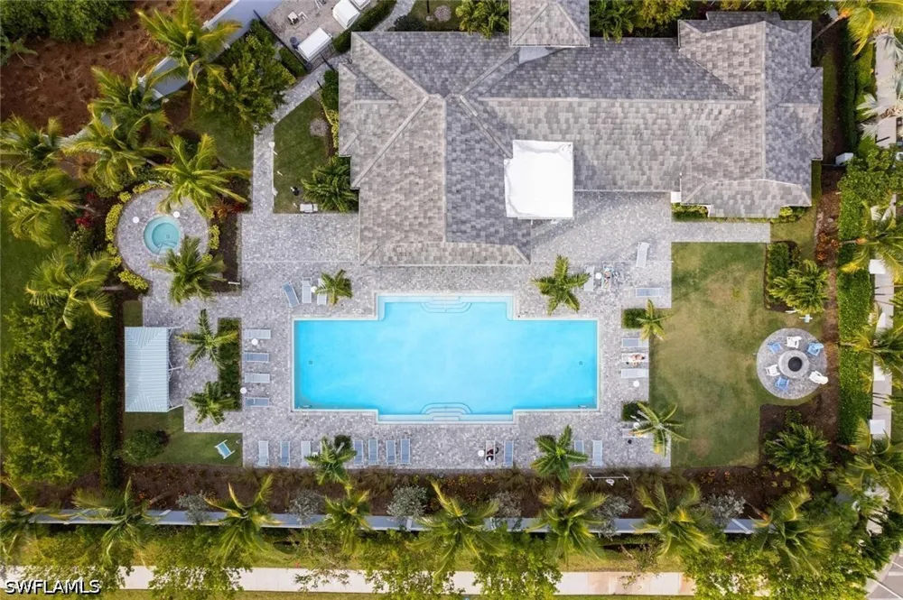 Seychelles Drive #507 Naples, FL 34112