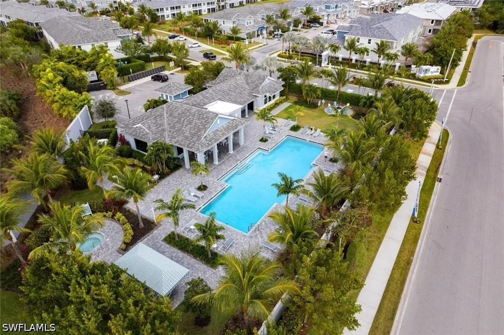 Seychelles Drive #507 Naples, FL 34112