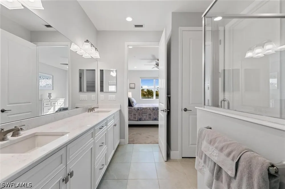 Seychelles Drive #507 Naples, FL 34112