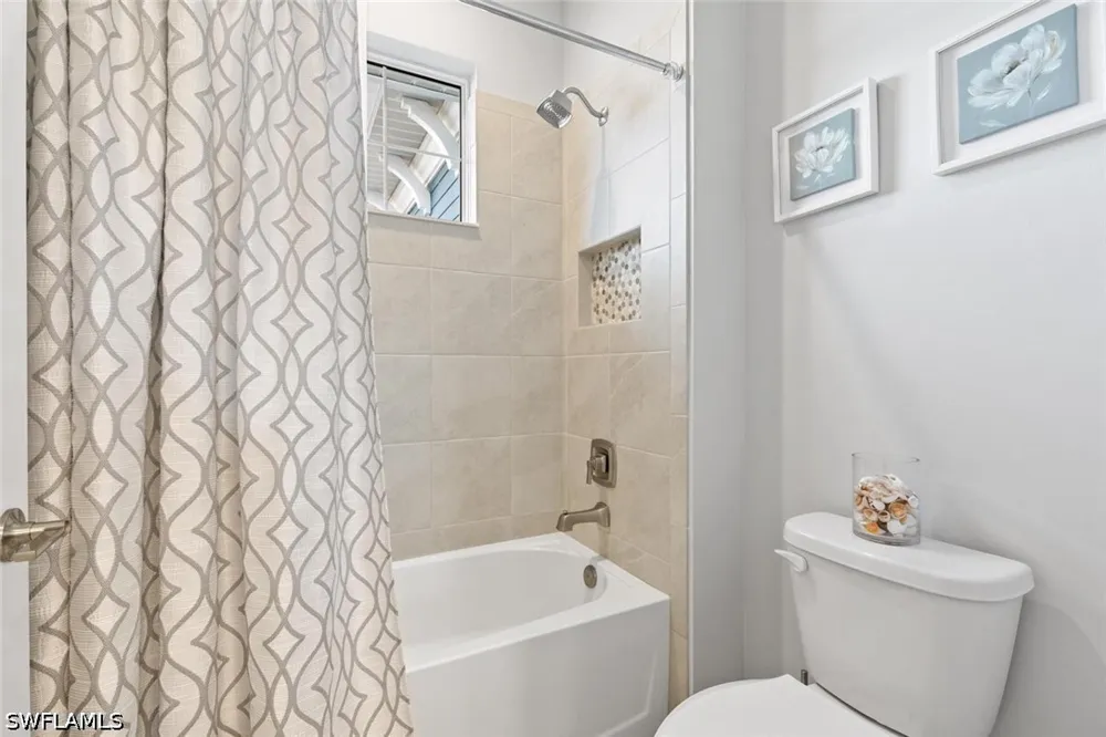 Seychelles Drive #507 Naples, FL 34112