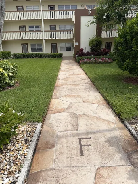 229 Mansfield F