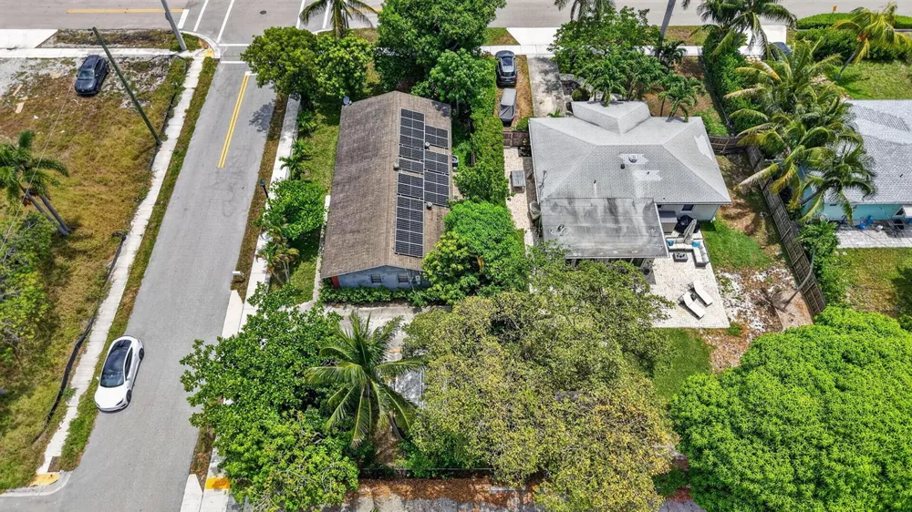 310 SE 8TH STREET Delray Beach, FL 33483
