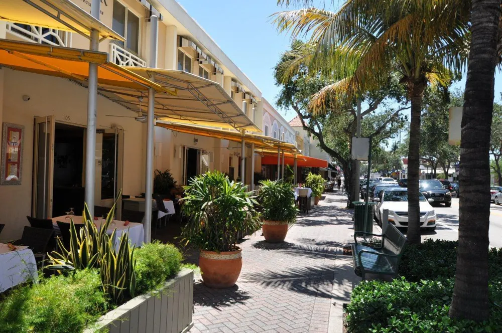 310 SE 8TH STREET Delray Beach, FL 33483