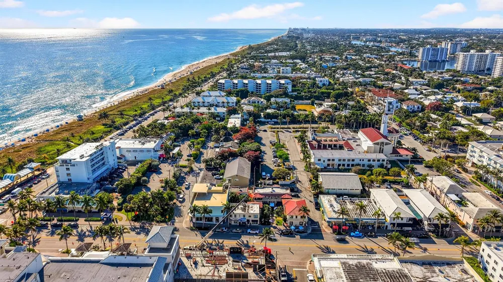 310 SE 8TH STREET Delray Beach, FL 33483