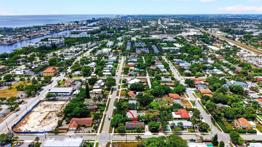 310 SE 8TH STREET Delray Beach, FL 33483
