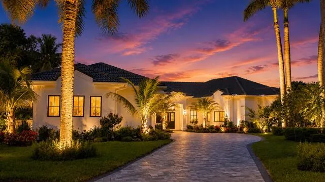 2525 Seminole Circle West Palm Beach, FL 33409